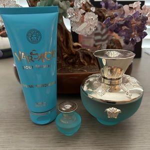 Versace Dylan Turquoise perfume